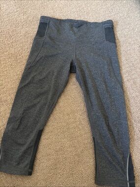 Lululemon High-Waist Dark Gray Capri Leggings